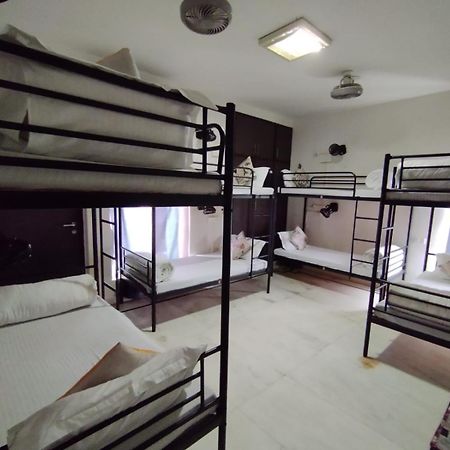 ניו דלהי A Sleepy Fox Hostel מראה חיצוני תמונה