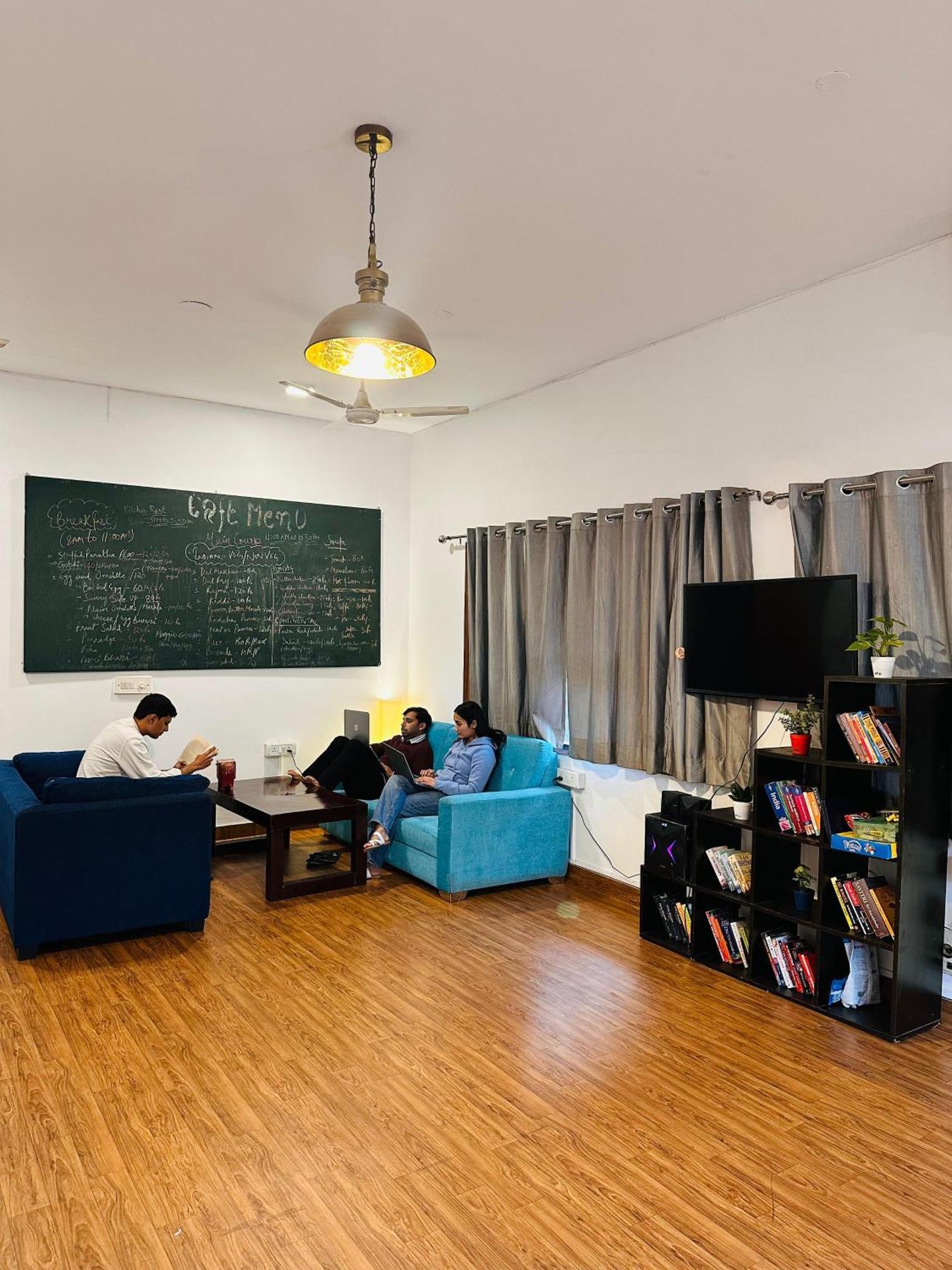 ניו דלהי A Sleepy Fox Hostel מראה חיצוני תמונה
